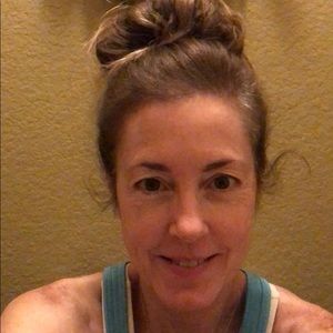 Meet your Posher, Monique